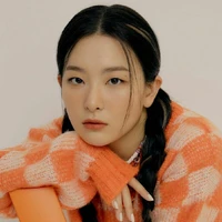 Sarah Anatsya Adivara (Nara Mom)
