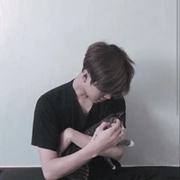 นิว[เพื่อน​ น.อ]​