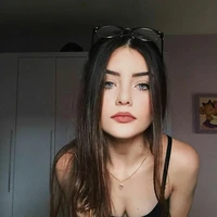 maria ( melhor amiga da Izabela