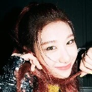 LEE CHAERYEONG