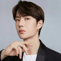อาชิ(พ่อทั้ง7คน)