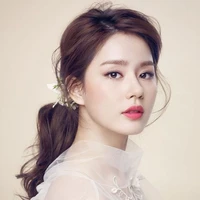 คารีน่า •แม่ของเยเรมีย์•