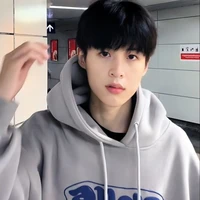คิม(พี่ชายของเฟีย)