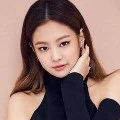 jennie ( sahabat lisa)
