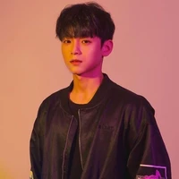 เซนต์🍃(พ่อพระเอก)