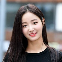 bae yeonwoo (kakak)