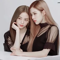 Lexa and sooya