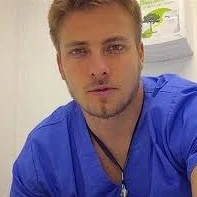Luan Rondelli(amigo da Lua e da Nanda)