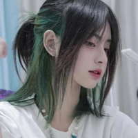 ไพลิน(นางเอก)