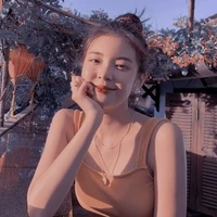 Lia [Friend]