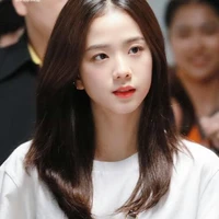 Dewika (dewi)