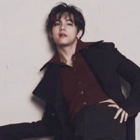 kim Taehyung (V)