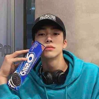 เเมท(พระเอก)