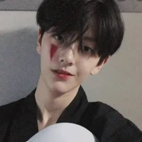 ออสก้า(พ.อ+พี่ชาย.น.อ)
