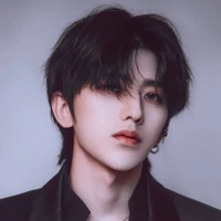 โจ่วหยาง(พระเอก)​