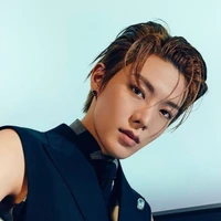 Nakamoto Yuta