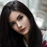 Selene Robins