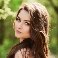 Ayla Fernández (mejor amiga)