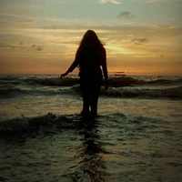 Sara -Author -