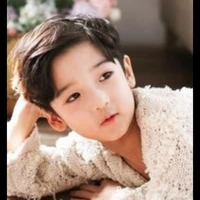 Demian(Austin,putri)