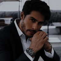 Magnus(Ceo yamigo de Emily)[25]