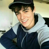 Edinson (amigo de Danilo)