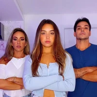 mae da Vanessa