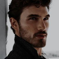 Sebastián (27 años)