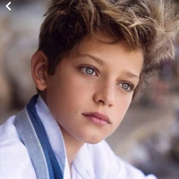 Alonso [Niño] [Mellizo]