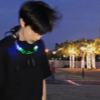 จิน(เลขาพระเอก)