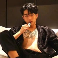 สายฟ้า(เพื่อนพระเอก)