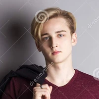 Christopher /Teen
