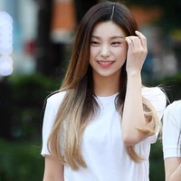 Kanaya Deandra (sahabat Tasya)