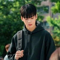 ดิว(นายเอก)