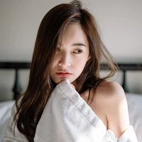 มิ้นท์เพื่อน(นางเอก)