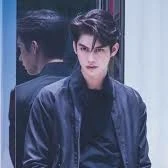 Nathan Leonard vith