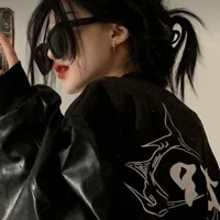 เฟิร์น/พระเอก