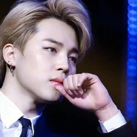 จีมิน(พี่ชายฟ้า)