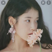 IU
