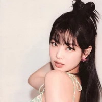 Melly Analisa•N
