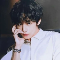 วี(น้องนางเอก)