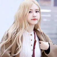 น้ำผึ้ง(นางเอก)