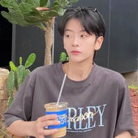 อาไท [เพื่อนพระเอก]