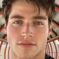 Lucas(Namorado de Karoline)
