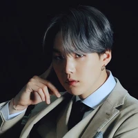 Min Yoongi (Suga)