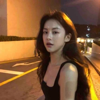 ยูนา(นางเอก)