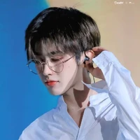 คิว(เพื่อนพระเอก)​