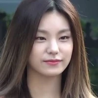 Hwang yeji