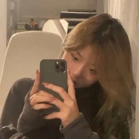 พลอย
