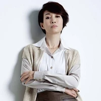 Yana Jong (Wali kelas DeLisa)